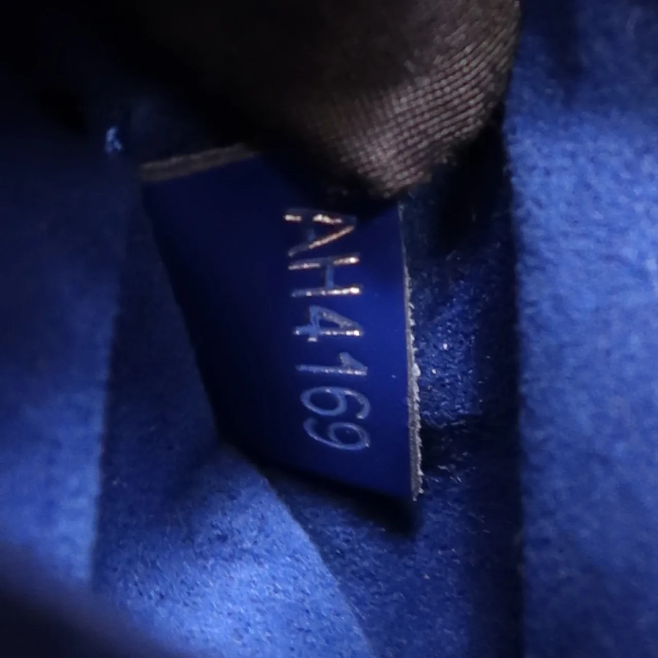 LOUIS VUITTON NeoNoe M52853 兩用包 牛皮 黑色 / 紅色 / Black/Blue 牛皮 中古品A - 縮圖 13