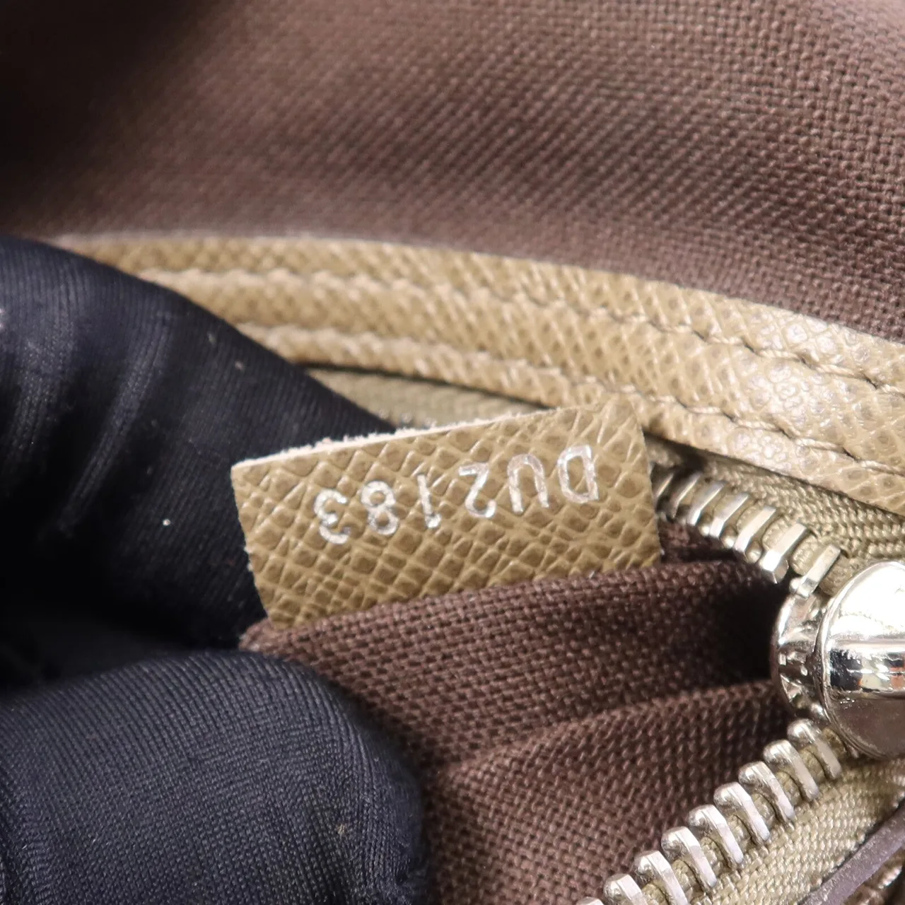 LOUIS VUITTON Roman M32625 肩背包 牛皮 卡其色 / Grey 牛皮 中古品B - 縮圖 9