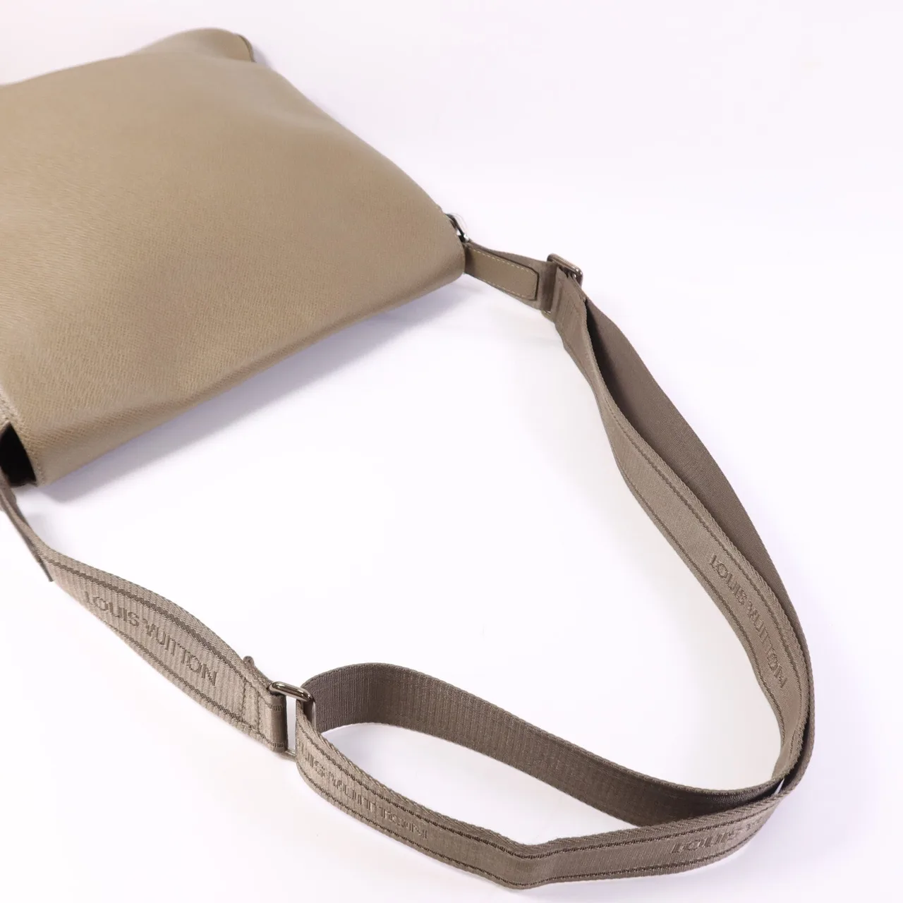 LOUIS VUITTON Roman M32625 肩背包 牛皮 卡其色 / Grey 牛皮 中古品B - 縮圖 10