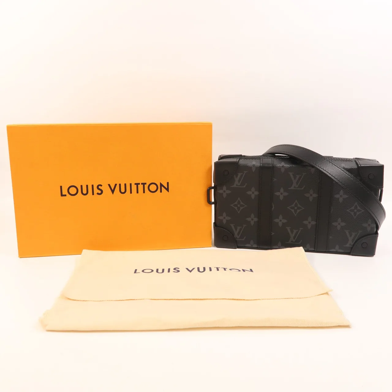 LOUIS VUITTON Soft Trunk M69838 Shoulder Bag Coated Canvas 黑色 / Black Coated Canvas Rank A - Thumbnail 8