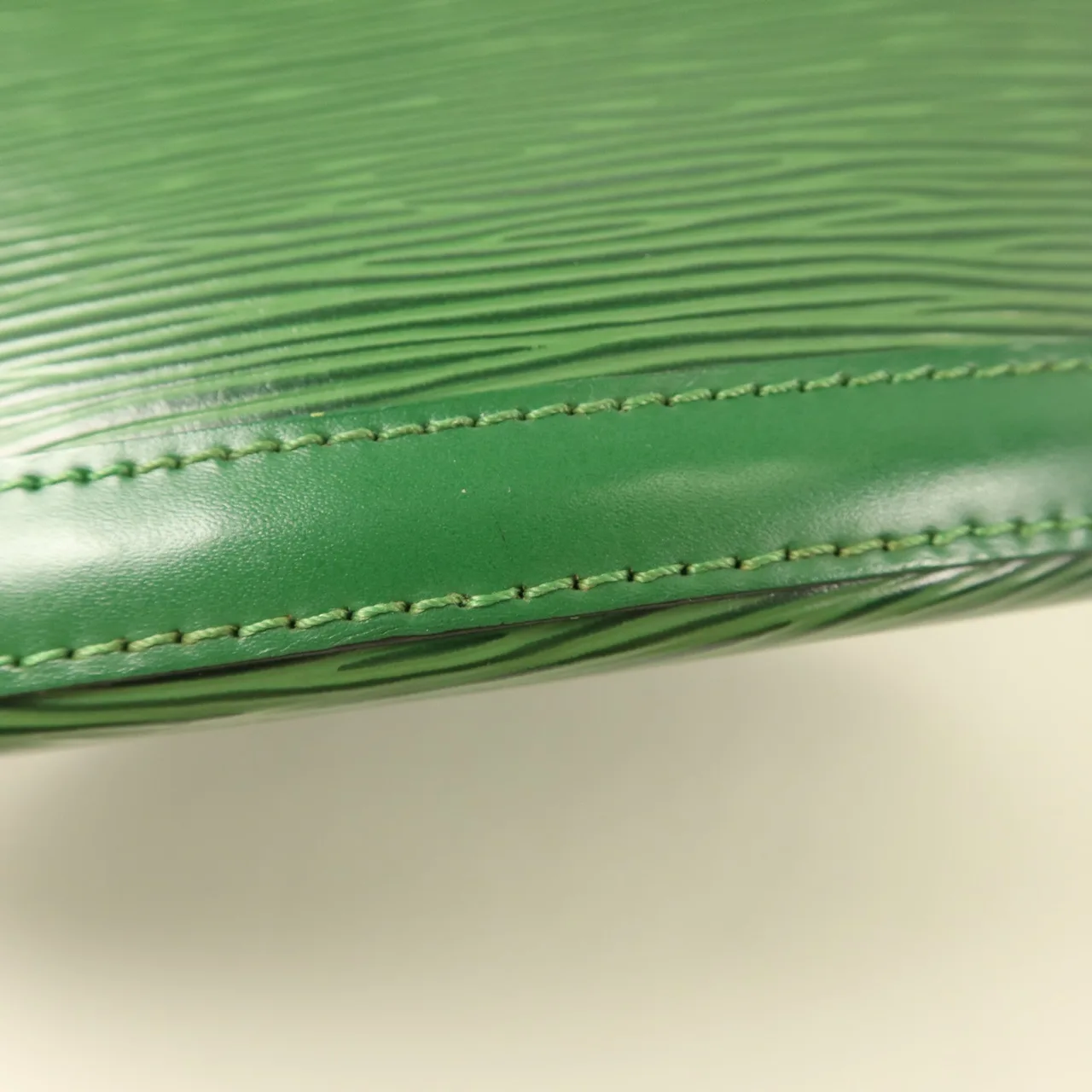 LOUIS VUITTON Cluny M52254 Shoulder Bag Calfskin 綠色 / Green Calfskin Rank A - Thumbnail 13