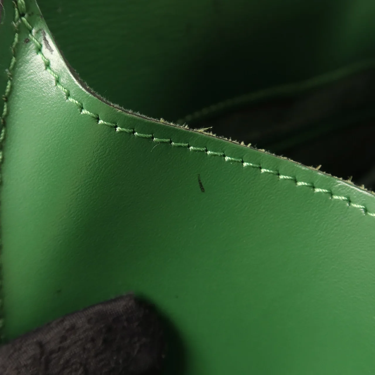 LOUIS VUITTON Cluny M52254 Shoulder Bag Calfskin 綠色 / Green Calfskin Rank A - Thumbnail 21