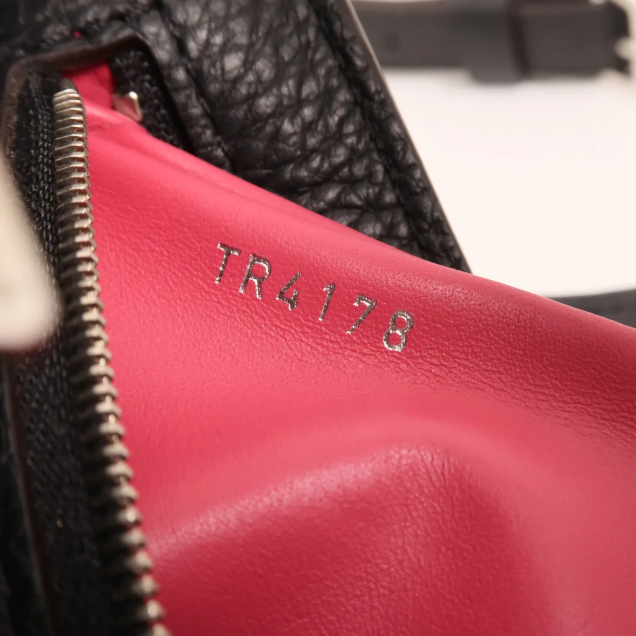 LOUIS VUITTON Capucines N92040 2-Way Bag Calfskin 黑色 / Black Calfskin Rank A - Thumbnail 7