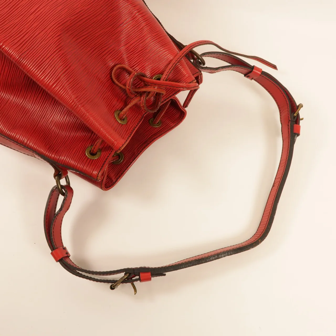 LOUIS VUITTON Noe M44007 肩背包 牛皮 紅色 / Red 牛皮 中古品B - 縮圖 9