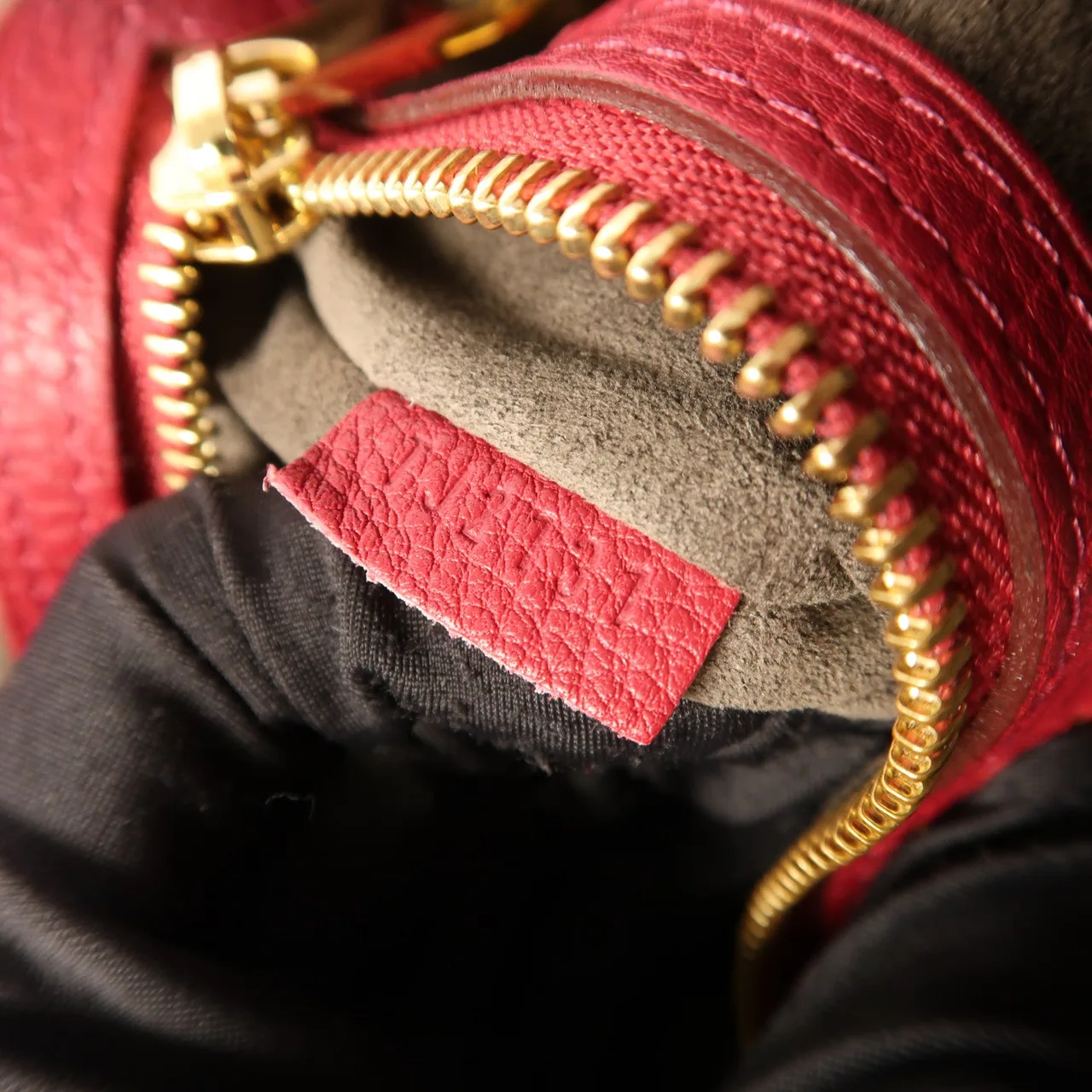 LOUIS VUITTON M93817 手提包 牛皮 紅色 / Red 牛皮 中古品A - 縮圖 8