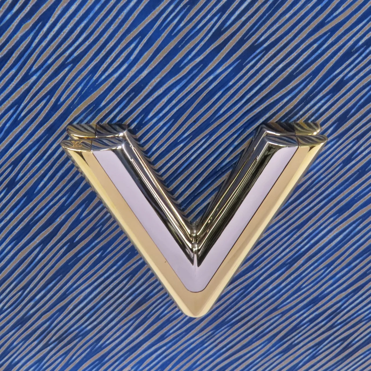 LOUIS VUITTON Twist M50271 肩背包 牛皮 藍色 / Blue 牛皮 中古品A - 縮圖 15