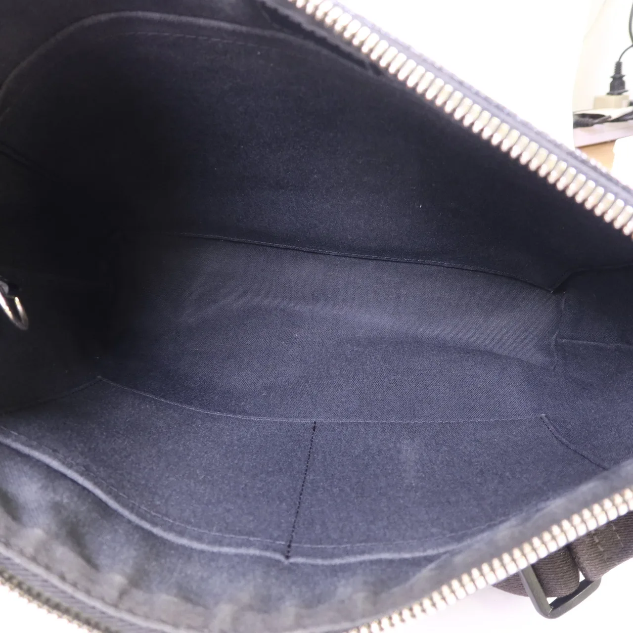 LOUIS VUITTON Mick N41211 肩背包 塗層帆布 黑色 塗層帆布 中古品B - 縮圖 6