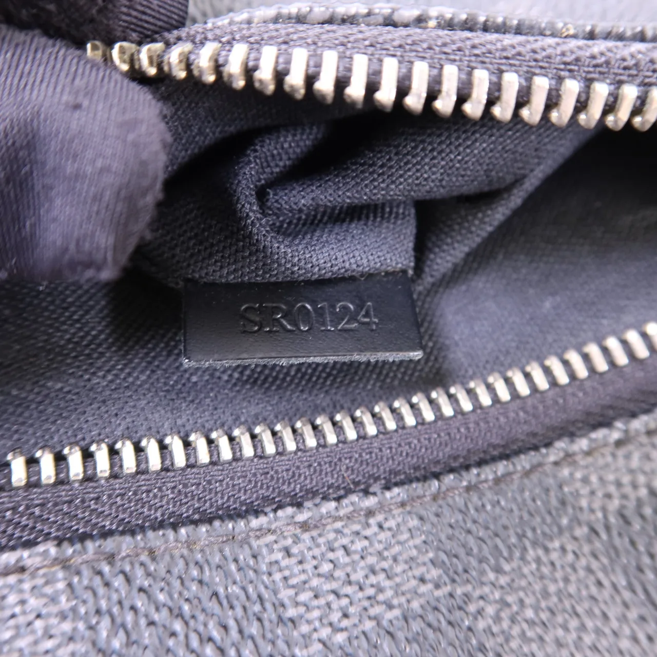 LOUIS VUITTON Mick N41211 肩背包 塗層帆布 黑色 塗層帆布 中古品B - 縮圖 8