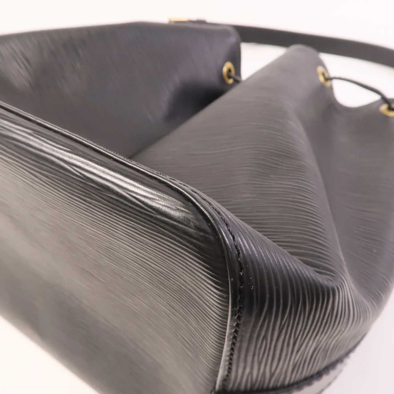 LOUIS VUITTON Bucket M44102 Shoulder Bag Calfskin 黑色 / Black Calfskin Rank B - Thumbnail 8