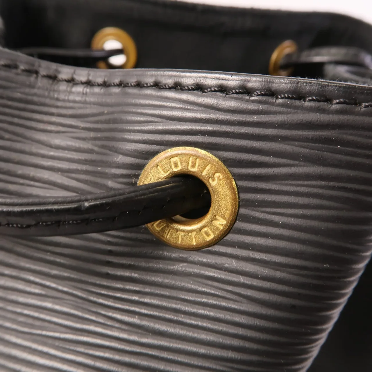 LOUIS VUITTON Bucket M44102 Shoulder Bag Calfskin 黑色 / Black Calfskin Rank B - Thumbnail 10