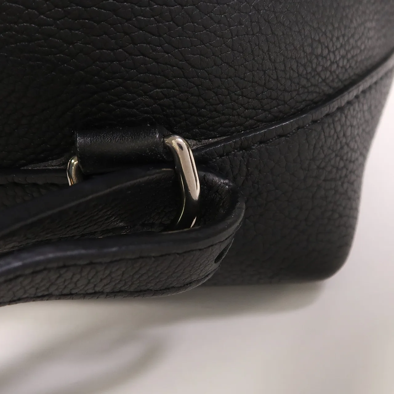 LOUIS VUITTON Lock Me Backpack M41815 Backpack Calfskin 黑色 / Black Calfskin Rank B - Thumbnail 15