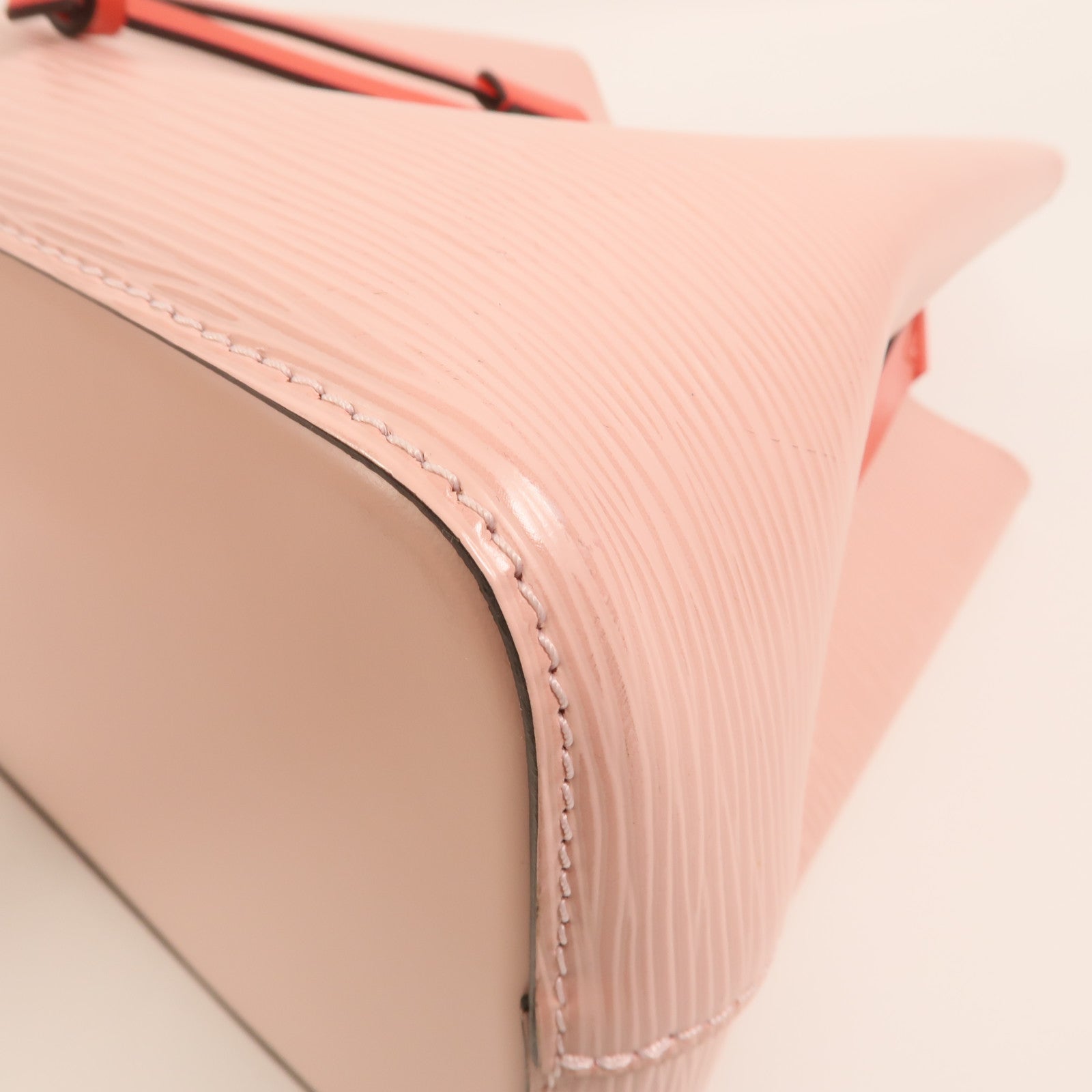 LOUIS VUITTON NeoNoe M53609 2-Way Bag Calfskin 12