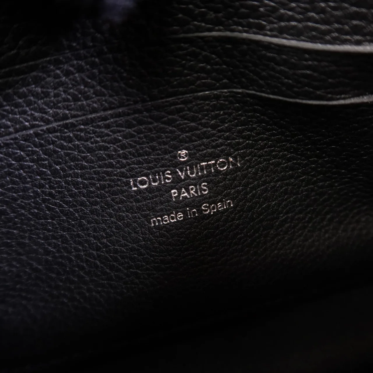 LOUIS VUITTON Lock Me M63471 Shoulder Bag Calfskin 黑色 / Black Calfskin Rank B - Thumbnail 6