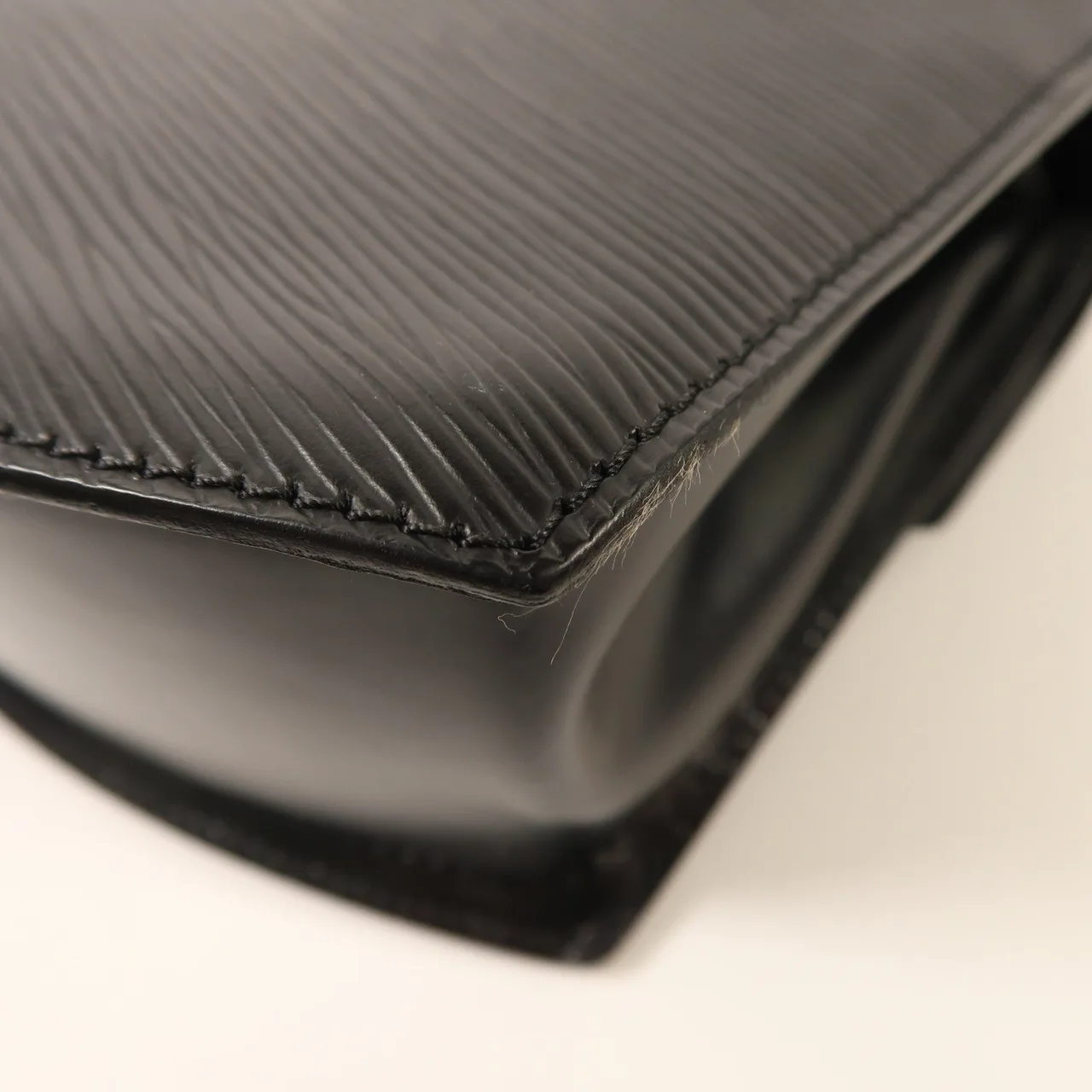 LOUIS VUITTON M52482 肩背包 皮革 黑色 / Black 皮革 中古品B - 縮圖 13