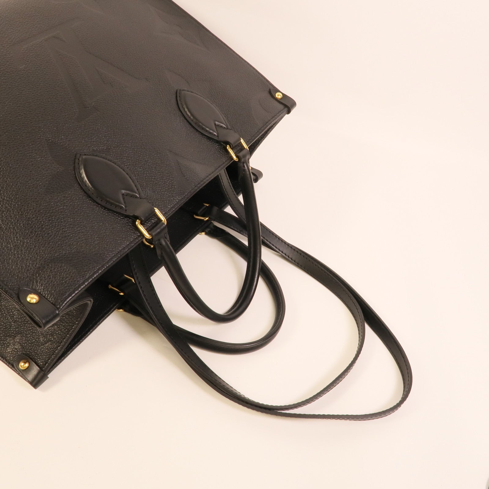 LOUIS VUITTON OnTheGo M45595 2-Way Bag Calfskin 6