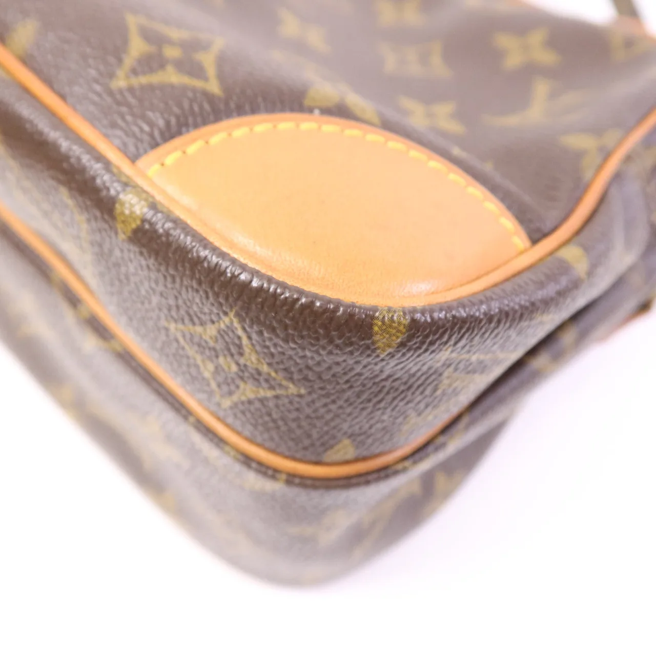 LOUIS VUITTON Nile M45244 Shoulder Bag Coated Canvas 棕色 Coated Canvas Rank B - Thumbnail 5