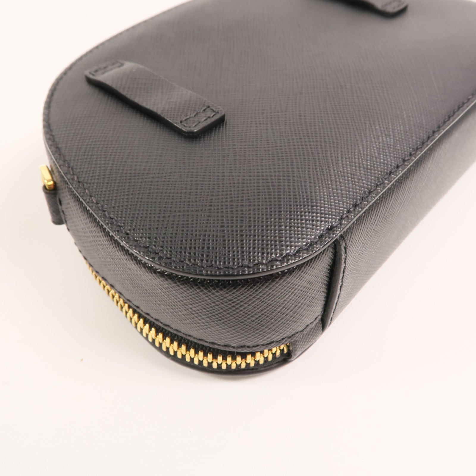 LOUIS VUITTON 1BL023 Belt Bag Calfskin 15