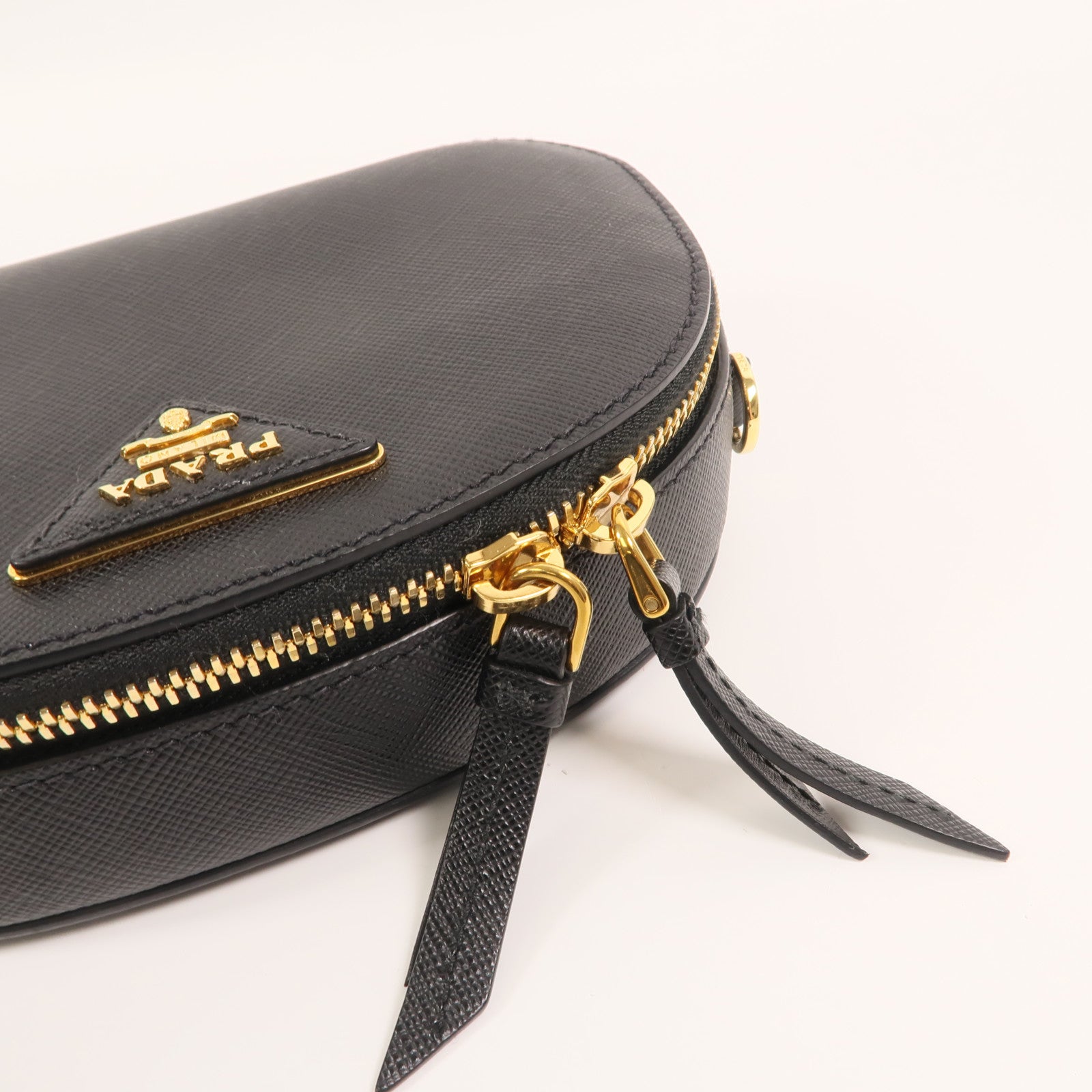 LOUIS VUITTON 1BL023 Belt Bag Calfskin 16