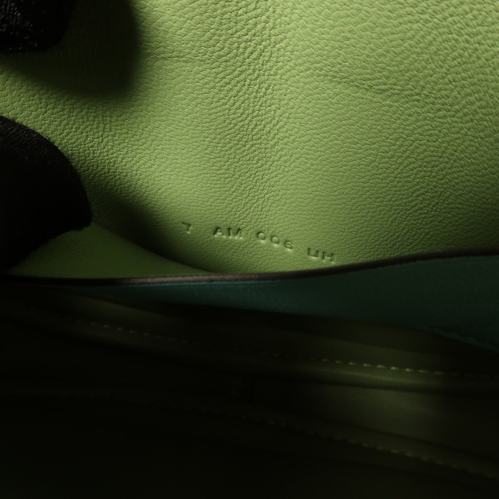 LOUIS VUITTON Loop 肩背包 牛皮 7